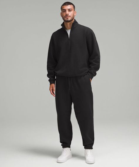 Lululemon Men Outfit, Lululemon Joggers, Pants Outfit Men, Sweat Joggers, Joggers Outfit, Lululemon Men, Fitted Joggers, Mens Lululemon, Black Sweatpants#CasualOutfitsMens #MensStreetStyles #StreetCasual #CasualUrbanStyle #MensStreetwear #CasualOutfitIdeas Lululemon Joggers, Joggers Outfit, Fitted Joggers, Lululemon Men, Short Coat Jackets, Jogger Shorts, Mens Joggers, Fleece Joggers, Business Casual Outfits