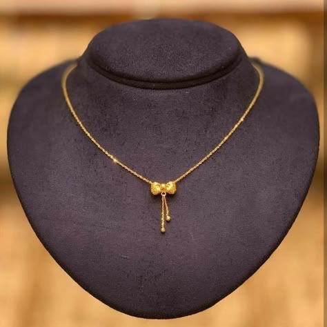 Wedding Necklaces For Bride Gold Simple, Baby Chains Gold, Pendal Set Design In Gold Simple, Simple Chain Designs Gold, Neck Chains Gold Simple, Chain Lockets Gold Simple, Small Chains Gold, Gold Neck Chain, Fashion Jewelry Necklaces Gold