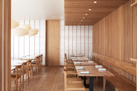 Japanese Restaurant Interior, Japanese Restaurant Design, Japan Restaurant, Architecture Restaurant, Japanese Cafe, Ramen Restaurant, Design Café, Sushi Restaurant, Large Dining Room