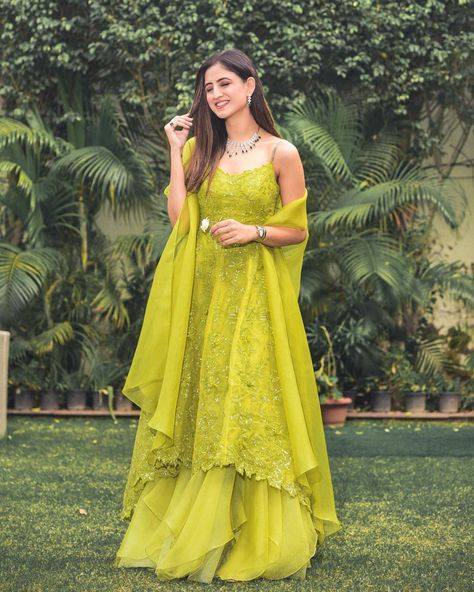 Mehendi Anarkali Dress, Green On Green Outfit, Mehndi Function Dress Outfit, Outfit For Mehendi Function, Pastel Anarkali, Dress For Mehendi Function, Simple Mehndi Outfit, Mehendi Function Outfit, Dresses For Mehndi Function