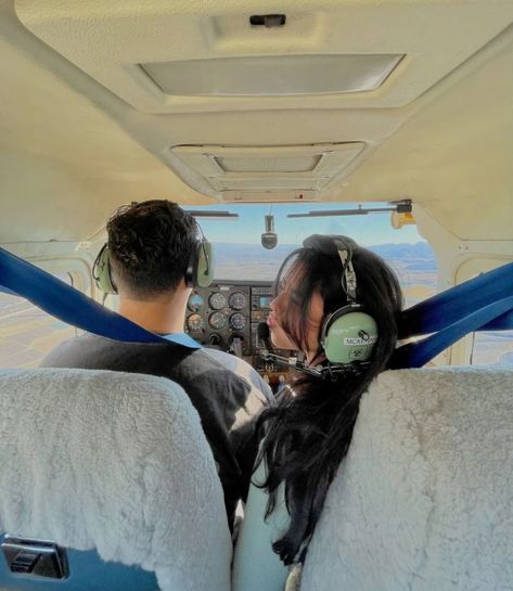 Pilot Flight Attendant Couple, Aesthetic Couple Travel, Pilot Couple Aesthetic, Pilot Boyfriend Aesthetic, Couple On Plane, Dating A Pilot, Couple Plane Aesthetic, Helicopter Date, Aviation Couple