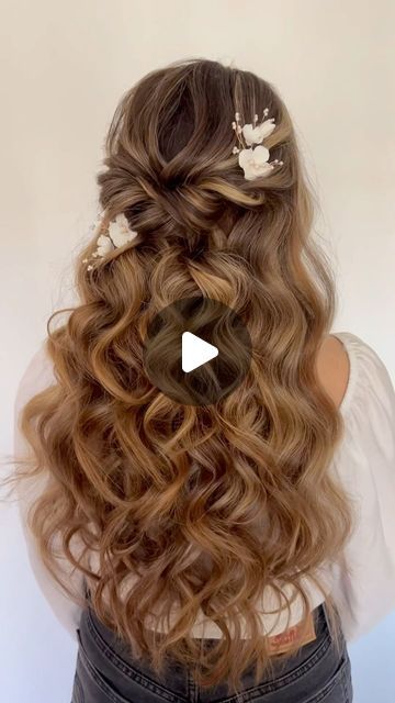 Jay Kay Braids & Bridal on Instagram: "Bridal Halfup hairstyle ft. Our best selling Flora Pins 🤍✨
Delicate, feminine, and romantic, these bridal hair pins are the perfect finishing touch for your big day! 
.
Using @designmehair products 💗" Bridal Hair With Flowers, Bridal Shower Hair, Bridal Half Up Half Down, Romantic Bridal Hair, Romantic Braid, Jay Kay, Bridal Braids, Romantic Wedding Hair, Delicate Feminine