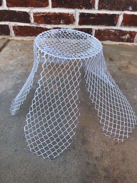 DIY Dollar Tree Mesh Basket Flowers - The Shabby Tree Wire Basket Ideas, Basket Hat, Dress Form Decor, Laundry Basket Holder, Dollar Tree Baskets, Sheet Flowers, Dollar Tree Flowers, Dress Form Christmas Tree, Mannequin Christmas Tree