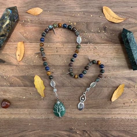 Prayer Beads Diy, Pagan Rosary, Meditation Gratitude, Pagan Prayer Beads, Prayer Chain, Pagan Prayer, Pagan Goddess, Green Aventurine Stone, Meditation Beads