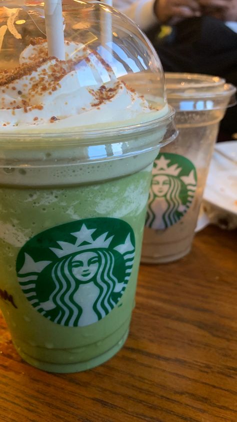 Starbucks Prank Pictures, Starbucks Prank, Fake Starbucks, Prank Pictures, Starbucks Asthetic, Prank Photos, Coffe Drinks, Custom Drinks, Starbucks Matcha