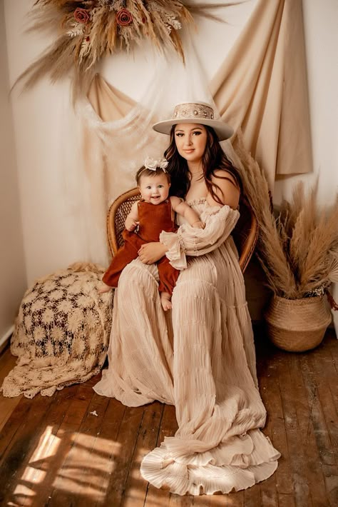 mommy and daughter session in boho studio with pampas grass Boho Motherhood Studio Session, Boho Family Pictures Studio, Boho Mini Photoshoot, Mommy And Me Boho Photoshoot Indoor, Fall Mini Sessions Studio, Family Boho Photoshoot Outfit, Photography Boho Studio, Boho Family Photoshoot Studio, Boho Background Photoshoot