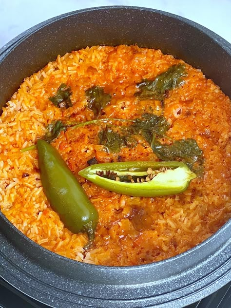 Authentic Mexican Rice (Arroz Rojo) Mexican Red Rice, Authentic Mexican Rice, Red Rice Recipe, Compulsive Eating, Mexican Rice Recipes, Homemade Mexican, Tummy Yummy, Mexican Rice, Long Grain Rice