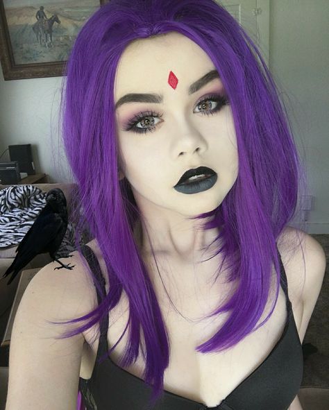 Raven Makeup Ideas, Raven Halloween Costume, L Cosplay, Raven Costume, Halloween Raven, Raven Cosplay, Black Red Hair, Diy Cosplay, Makeup Cosplay