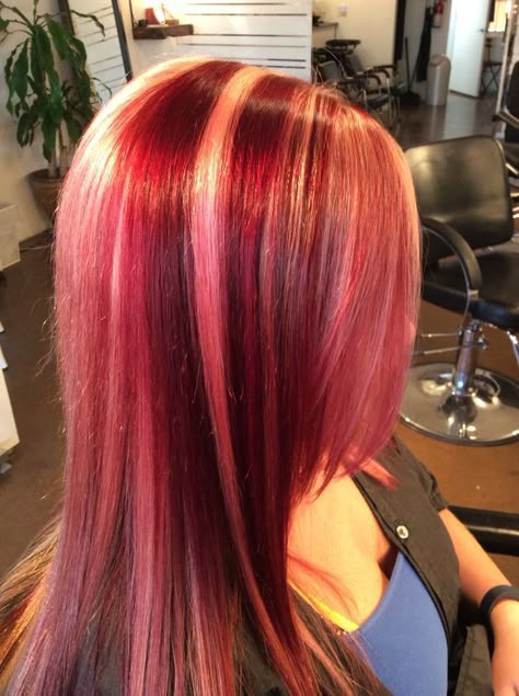 White Hair With Red Streaks, Red With White Hair, Red And White Hair Aesthetic, White And Red Hair Color, Red To White Hair, Red Hair White Streak, Red Hair White Highlights, Red Hair With White Streak, Red And White Hair Color