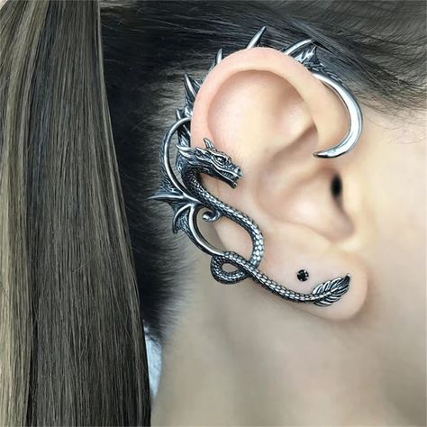 Legendary Dragons, Preppy Jewelry, Edgy Jewelry, Dragon Design, Festival Outfit, Earring Gifts, Vintage Earrings, Trend Setter, Vintage Silver