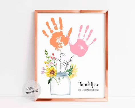 AlniPrints - Etsy Romania Easy Personalized Gifts, Grandparents Card, Grandparents Day Crafts, Teacher Appreciation Printables, Mothers Day Signs, Handprint Craft, Footprint Art, Handprint Crafts, Daycare Crafts