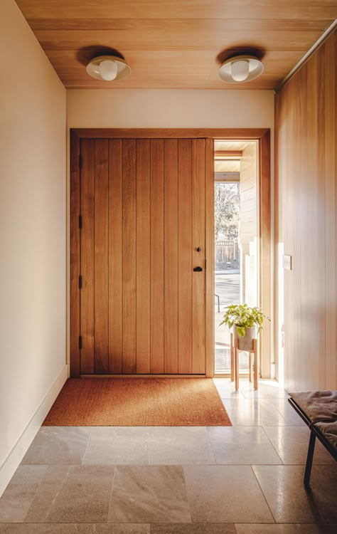 Modern Entry, Home Door Design, Mid Century Modern Interiors, 아파트 인테리어, Wooden Home, Home Door, Mid Century Modern House, House Entrance, Mid Century House