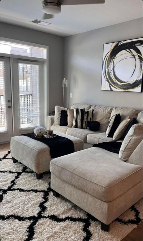 Modern Style Apartment Interior Design, Creme Living Room Decor, Creme Living Room Ideas, Brighten Living Room, Elegant Apartment Decor, Living Room Ideas Apartment, Girl Apartment Decor, Black Living Room Decor, Modern Apartment Living Room