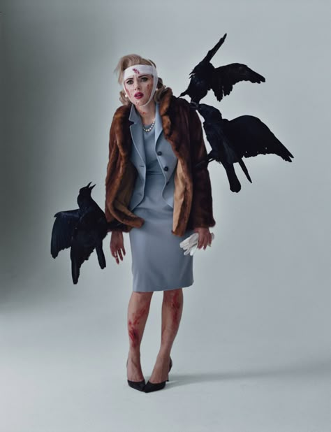 Fashion Costume Halloween, Halloween Parejas, Classic Halloween Costumes, Bear Costume, Unique Halloween Costumes, Classic Halloween, Tim Walker, W Magazine, Homemade Halloween