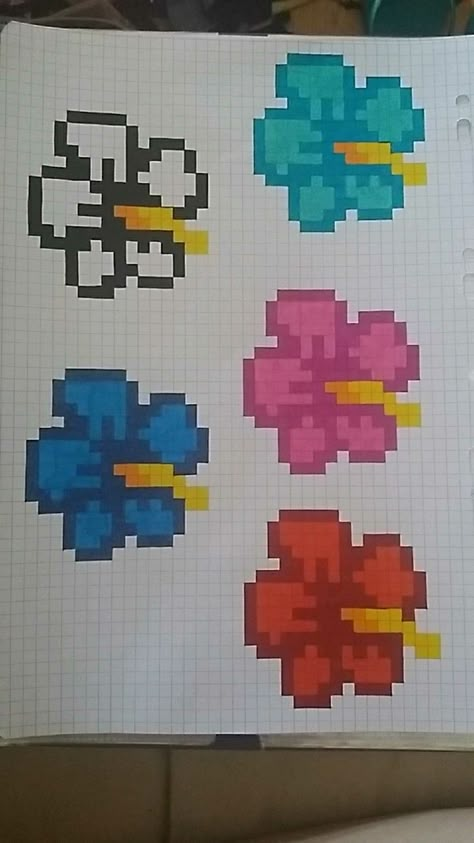 Pixel Art Animals, Square Drawing, Pixel Art Ideas, Graph Paper Drawings, Easy Pixel Art, Pixel Art Templates, Pixel Drawing, Pixel Art Grid, Pix Art