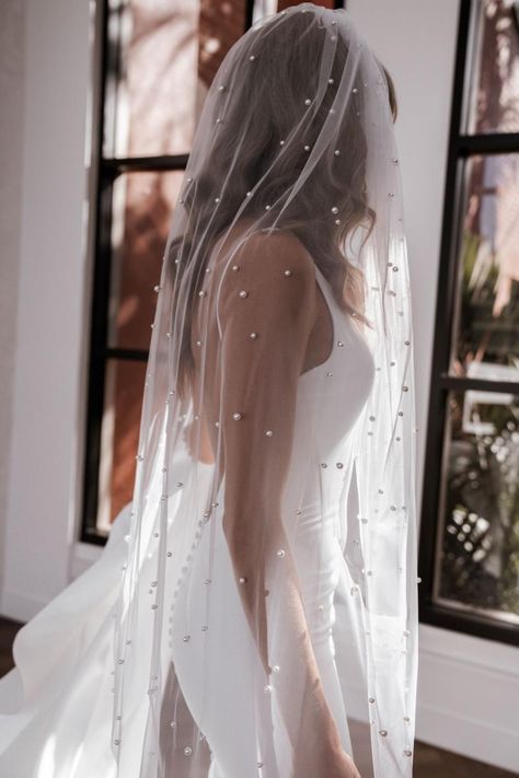 Short Pearl Veil Made With Love Ryder, Made With Love Harlow, V Back Wedding Dress, Dress With Veil, Made With Love Bridal, Cathedral Length Veil, Veil Accessories, Classic Bride, Cathedral Wedding