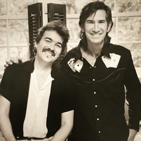 John Prine & Townes Van Zandt Townes Van Zandt, Texas Music, Americana Music, John Prine, Outlaw Country, Acoustic Music, Country Music Singers, Music Photo, Music People