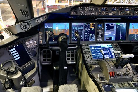 Boeing 747 Cockpit, A320 Cockpit, Boeing 787 Dreamliner Cockpit, Helicopter Cockpit View, Airbus A380 Cockpit, Dream L, San Francisco Airport, Boeing 787 8, Boeing 787 Dreamliner