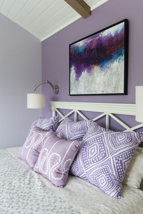 Purple Bedroom Walls, Purple Accent Wall, Purple Bedroom Decor, Purple Bedrooms, Room Wall Colors, Purple Bedroom, Purple Rooms, Bedroom Wall Colors, Accent Wall Bedroom