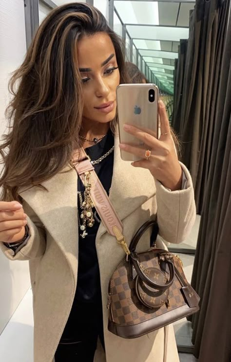 Alma Bb Louis Vuitton Outfit, Alma Bb Outfit, Alma Lv Bag, Small Business Big Heart, Lv Alma Bb, Instagram Small Business, Louis Vuitton Handbags Neverfull, Louis Vuitton Bag Outfit, Louis Vuitton Outfit