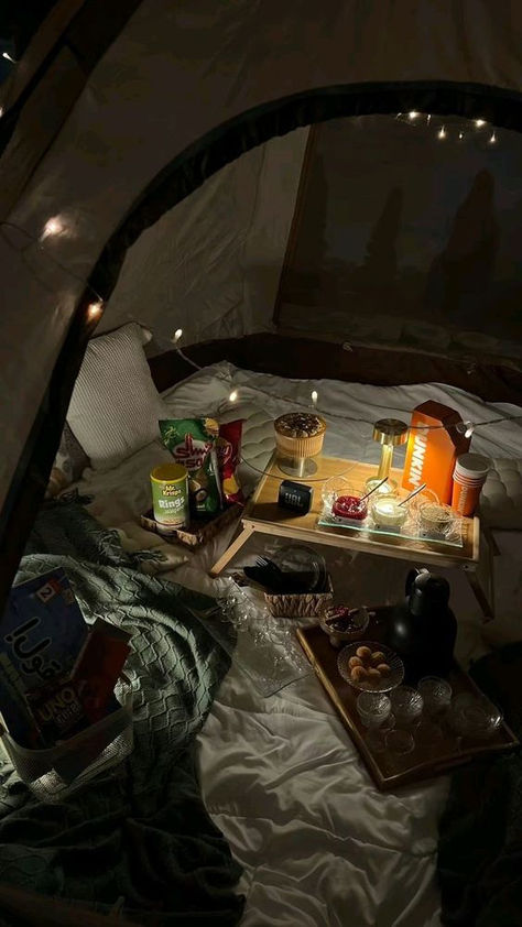 Tent Camping Aesthetic, Camping Setup Ideas, Camping Date, Camping With Family, Couple Camping, Tent Camping Tips, Romantic Camping, Camping Essentials List, Camping Setup