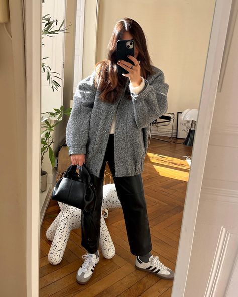 How to wear the wool bomber jacket Looks Adidas, Adidas Samba Outfit, Samba Outfit, Look Adidas, Looks Street Style, Outfit Trends, Mode Inspo, Outfit Inspo Fall, Autumn Outfit