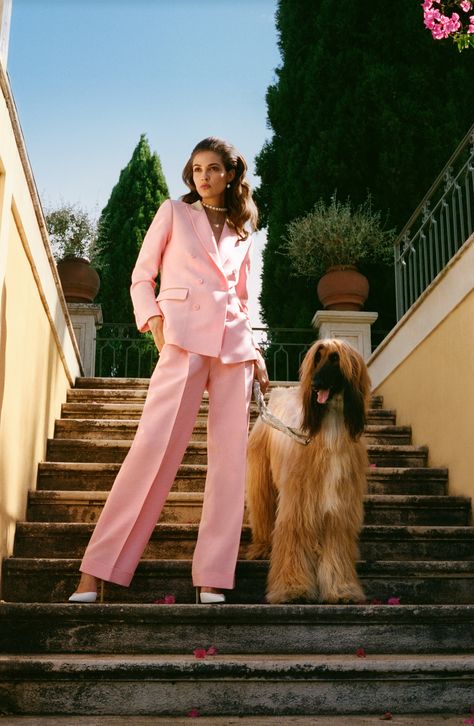 Pink Suits Women, Pink Suits, Formal Pant Suits, Boss Aesthetic, Woman In Suit, Women In Suits, Prom Outfit, Woman Suit, Suit Ideas