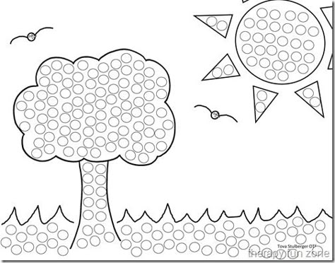 QTip Templates by therapyfunzone: Kids dip Q-Tips into paint and press into a circle on paper- one dot per circle. This activity slows movements patterns because requires focus to dot inside of each circle. This activity is a great activity for working on distal control. You can also address appropriate grasp patterns and force modulation (the harder you press the more the paint will spread outside the circles). #Kids #Painting #Fine_Motor Classe D'art, Q Tip Painting, Preschool Fine Motor, Painting Templates, Kindergarten Art, Q Tip, Fine Motor Activities, Preschool Fun, Purim