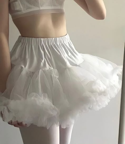 Poofy Skirt, Frilly Skirt, Puffy Skirt, Fluffy Skirt, Frilly Dresses, Pastel Fashion, Kawaii Fashion Outfits, Under Dress, Kawaii Fashion