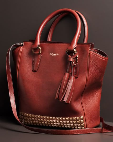 Can't beat a great bag from Coach. Coach New Arrivals | Shop the Latest Coach Handbags and Accessories Sac Michael Kors, Coach Fashion, Purse Coach, Kelly Bag, Handbag Heaven, Coach Outlet, Tag Design, Coach Purse, Coach Bag