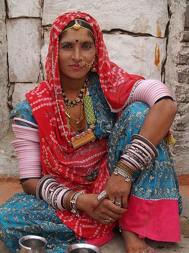 Bishnois village near Jodhpur Tribes In India, Rajasthani Dress, Amazing India, India People, Indian Woman, Female Photographers, Rajasthan India, Varanasi, People Of The World