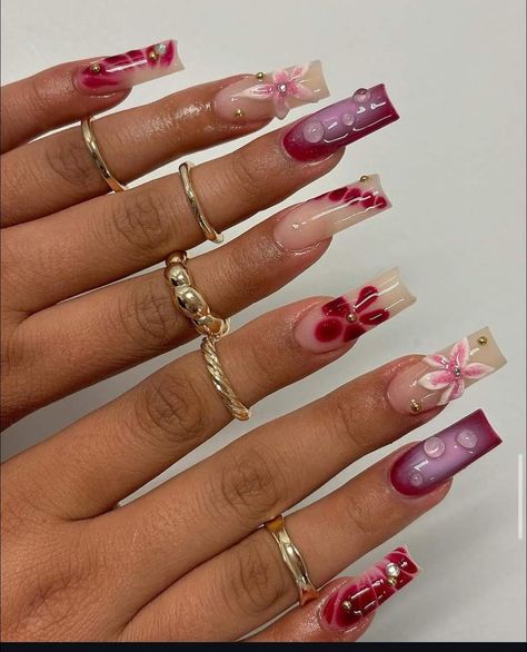 Pink Flower Nails Coffin, Winter Nail Art Designs, Girly Nails, Blossoming Flower, Blooming Gel, Summer Acrylic, Beauty Of Flowers, Spring Nail Designs, Grunge Nails