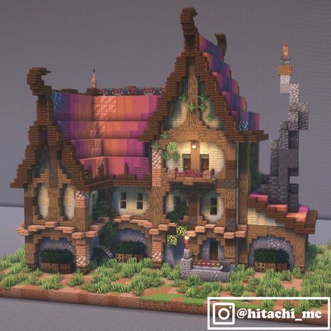 Minecraft Roof Color Ideas, Fairy House Ideas Minecraft, Fairy Cottage Minecraft Builds, Minecraft Base House, Circular Minecraft House, Minecraft Fantasy Base, Minecraft House Styles, Fairy Castle Minecraft, Minecraft Base Inspiration