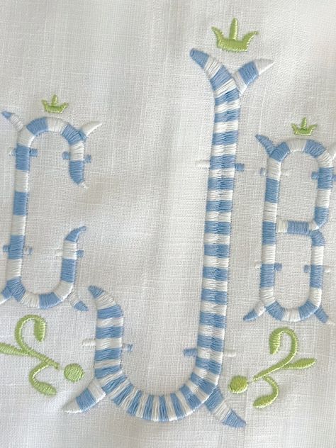 Monogrammed Blue and White Hemstitch Linen Guest Hand Towel, Embroidered Blue Linen Tea Towel, Housewarming Gift, Perfect Hostess Gift, Tea - Etsy Monogram Stationary, Tea Towels Embroidery, Preppy Monogram, Embroidery Products, Classic Embroidery, Guest Hand Towels, Unique Monogram, Monogrammed Linens, Perfect Hostess