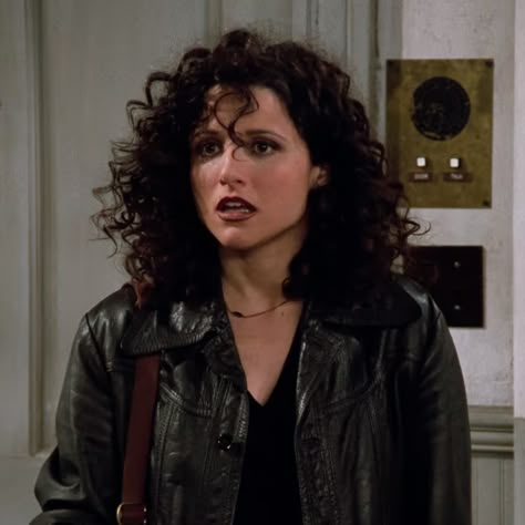 Elaine Benes, Julia Louis Dreyfus, Honest Reaction, Seinfeld, Ladies And Gentlemen, Hair Inspo, Curly Hair, A Woman, Vision Board