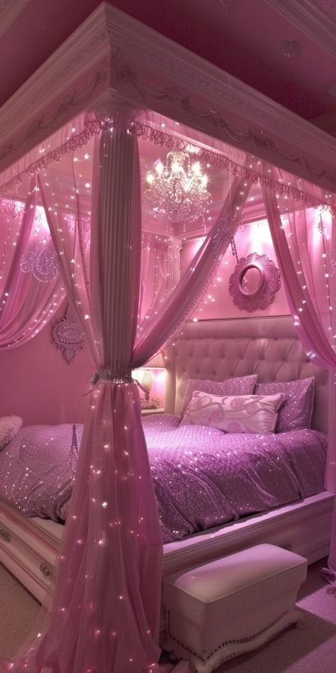 Camas Aesthetic, Barbie Cottage, Hot Pink Room, Hot Pink Bedrooms, Girly Pink Bedroom, Girls Beds, Beautiful Dorm Room, Whats Wallpaper, Girly Room Decor