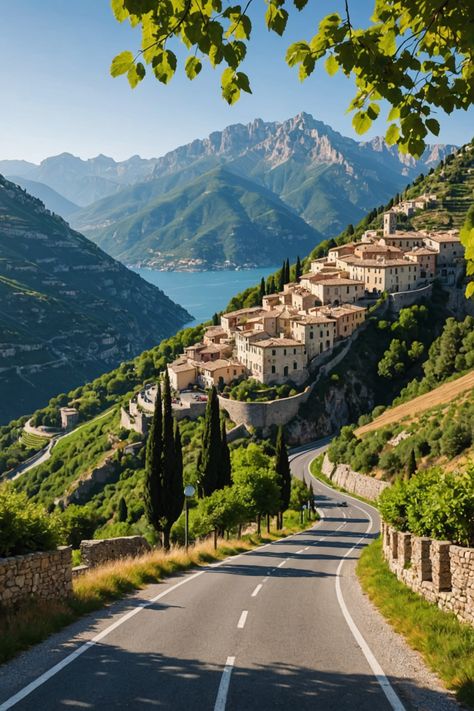 Places To Travel In Italy, Travel Italy Tuscany, Italy Landmarks, Italy Scenery, Tuscany Road Trip, Road Trip Italy, Village In Italy, Italy Villages, Italy Cities