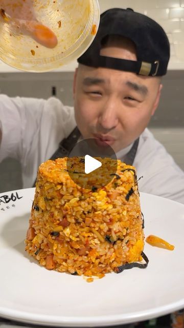 266K views · 11K likes | KOREAN-AMERICAN CHEF 🇰🇷 🇺🇸 on Instagram: "Kimchi Spam Fried Rice 🍚👨🏻‍🍳🔥  Super simple recipe!! Give it a try~  Everyone got kimchi, spam, rice at home right??  #kimchi #spam #friedrice #recipe #recipes" Kim Chee Fried Rice, Recipes With Kimchi Dishes, Kimchee Fried Rice Korean Style, Kim Chee Fried Rice Hawaii, Kimchi Fried Rice With Spam, Korean Fried Rice Recipe, Spam And Rice, Spam Fried Rice Recipe, Kimchee Fried Rice