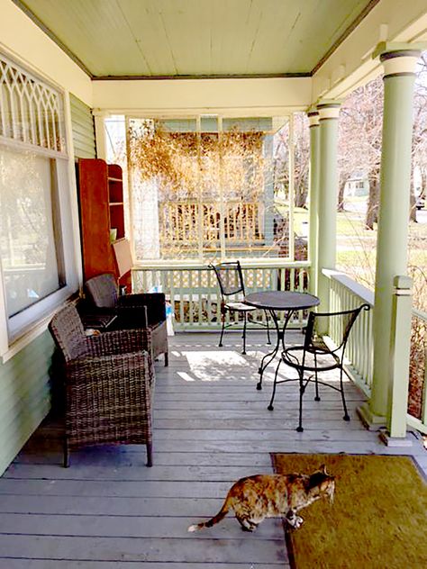 Amazing Before-and-After Porch Makeovers | Better Homes & Gardens Front House Curb Appeal, Small Screened Porch, Front Porch Remodel, House Curb Appeal, Screened Porch Ideas, Duplex Ideas, Small Sitting Areas, Small Sitting Area, Small Table And Chairs