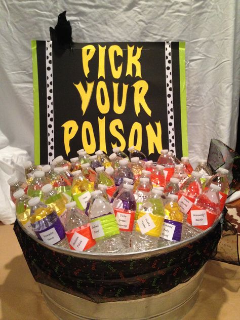 Halloween Party Decor Classroom, Scary Birthday Party Games, Halloween Party Decor School, Resident Halloween Party, Halloween Kiddie Party, Halloween Themed Work Party, Kid Friendly Halloween Party Decorations, Halloween Birthday Dance Party, Dorm Halloween Party Ideas