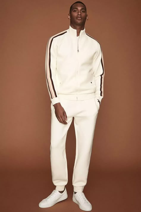 Top 10 All-White Outfits For Men: Fresh Looks For Summer 2022 White Tracksuit Outfit, Tracksuit Outfit Mens, White Outfit For Men, Sporty Outfits Men, Tracksuits For Men, Looks For Summer, White Tracksuit, Athleisure Men, Tracksuit Outfit