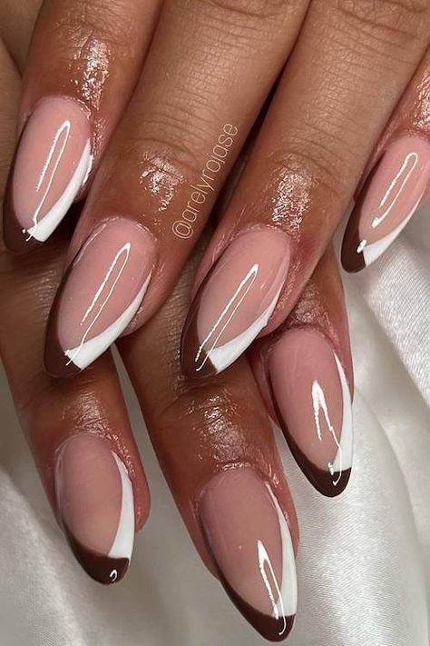 40+ Fall Minimalist Nails: Classy, Simple, Elegant Natural Round Nail Ideas, Fall Season Nails Simple, Feminine Nails Classy Chic, Elegant Oval Nails, Fall Minimalist Nails, Fall Nail Inspo 2024, Simple Elegant Nail Designs, Nails Classy Simple, Simple Classy Nails