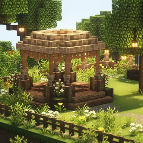 Minecraft Pe House Ideas, Enchant Area Minecraft, Minecraft Back Porch Ideas, Cute Mini Houses Minecraft, Minecraft Outdoor Patio, Enchantment Table Area Minecraft, Minecraft Dance Club, Pretty Things To Build In Minecraft, Minecraft Enchanting Gazebo