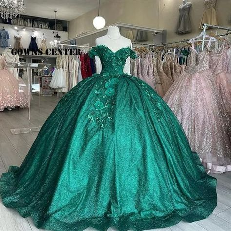 Emerald Green Quinceanera Dresses, Emerald Green Quinceanera, Green Quinceanera, Green Quinceanera Dresses, Solo Dress, Quince Dress, Sleeveless Skirt, Wedding Dresses With Straps, Performance Dresses