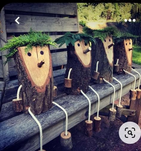 Wood Log Crafts, Wood Yard Art, Wood Art Projects, Diy Holz, Garden Art Crafts, Diy Home Decor On A Budget, Wood Creations, Diy Home Decor Easy, Garden Art Diy