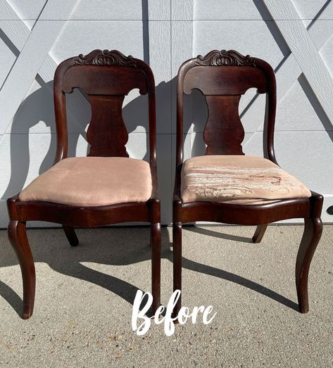 Are you thinking about painting your antique chairs? Today, I'm sharing twp simple and elegant painted antique chairs that I redid. Don't be afraid! Antique Dining Chairs Reupholstered, Old Wood Chair Makeover, Refinishing Kitchen Chairs, Painted Antique Chairs, Vintage Dining Chairs Makeover, Antique Dining Chairs Makeover, Refinishing Chairs Wood, Refinished Dining Chairs, Antique Chairs Reupholstered