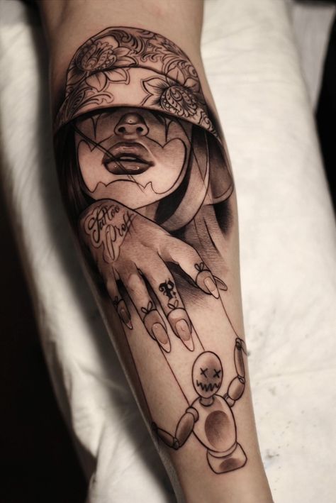 Homies Tattoo Ideas, Cholo Art Tattoo, Mexican Tattoo Ideas For Women, Clown Woman Tattoo, Latina Tattoo Ideas Mexican Art, Chicano Arm Tattoo, Chicana Style Tattoo, Tattoo Ideas Chicano, Homies Tattoo