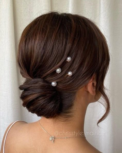 Wedding Bun, Wedding Bun Hairstyles, Wedding Hair Up, Chignon Hair, Short Hair Bun, Wedding Hairstyles Bride, Trendy Hairstyle, Short Hair Updo, Wedding Hair And Makeup