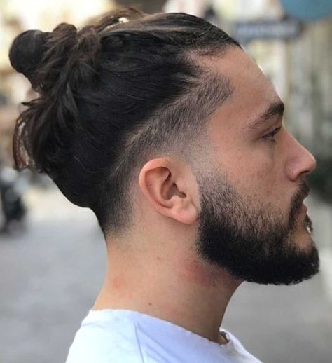 Low Undercut, Mens Long Hair Undercut, Ponytail Hairstyles For Men, Mens Ponytail Hairstyles, Long Hair Fade, Man Bun Haircut, Man Bun Undercut, Men Haircut Undercut, Man Bun Styles