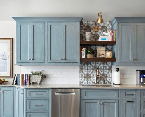 Best Kitchen Cabinets Buying Guide 2023 Shiloh Cabinets, Dura Supreme Cabinets, Affordable Kitchen Cabinets, Buy Kitchen Cabinets, Cabinets To Go, Stock Kitchen Cabinets, Painted Kitchen Cabinets Colors, Best Kitchen Cabinets, Custom Kitchen Cabinets